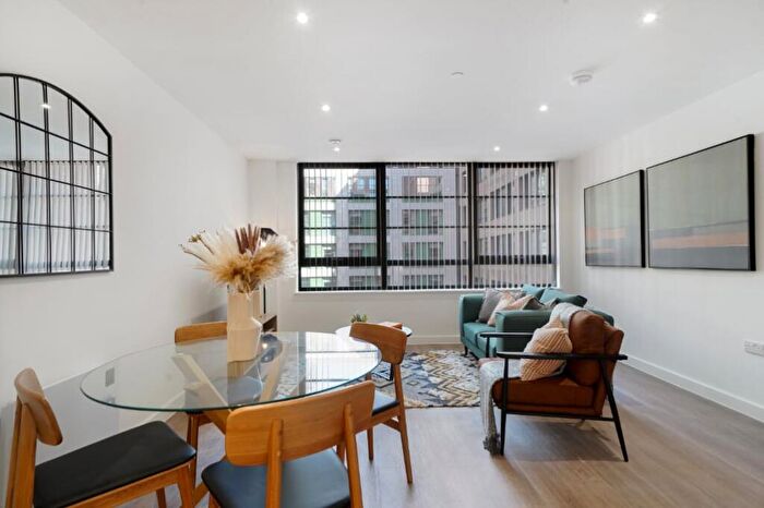 1 Bedroom Apartment To Rent In Mitton House, B5