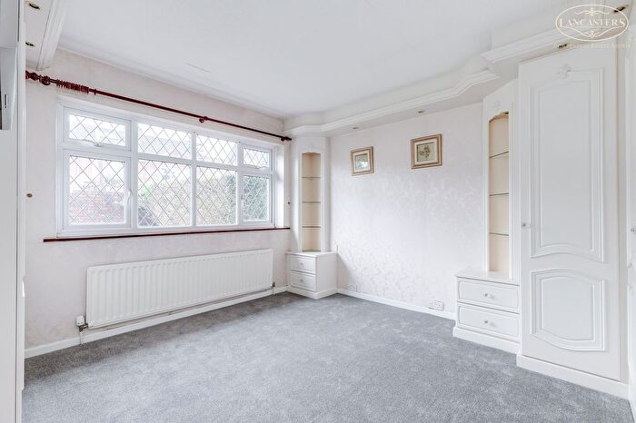 2 Bedroom Semi-Detached House For Sale In Hillside Avenue, Blackrod, Bolton, BL6