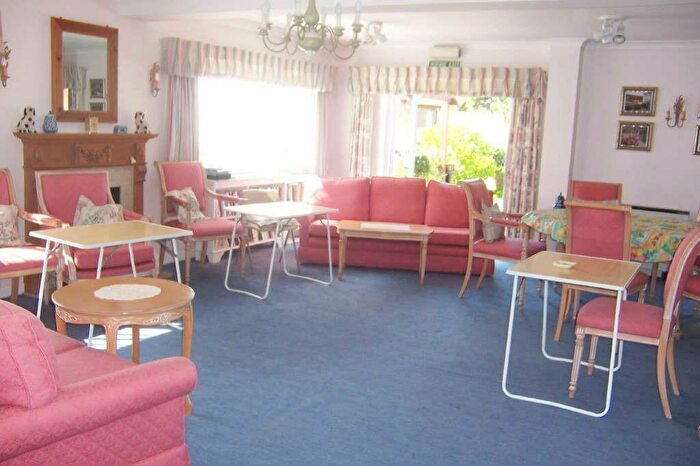 2 Bedroom Retirement Property For Sale In The Cloisters, Carnegie Road, Worthing, BN14