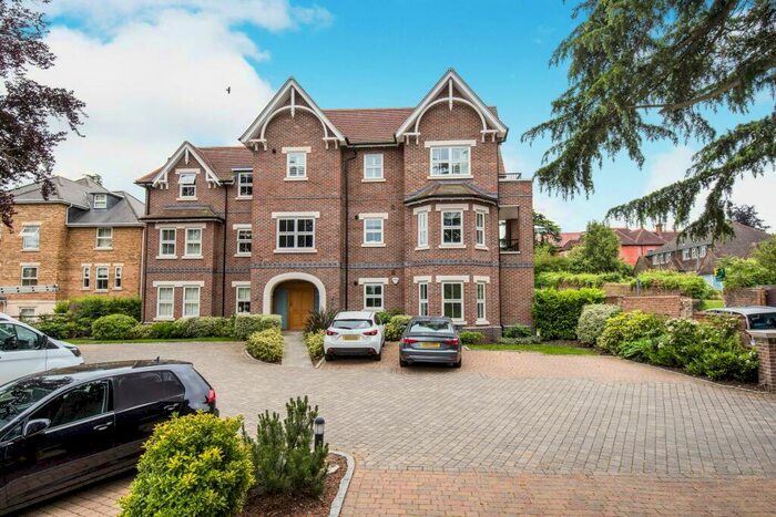 2 Bedroom Apartment To Rent In Albury Road, Guildford, GU1