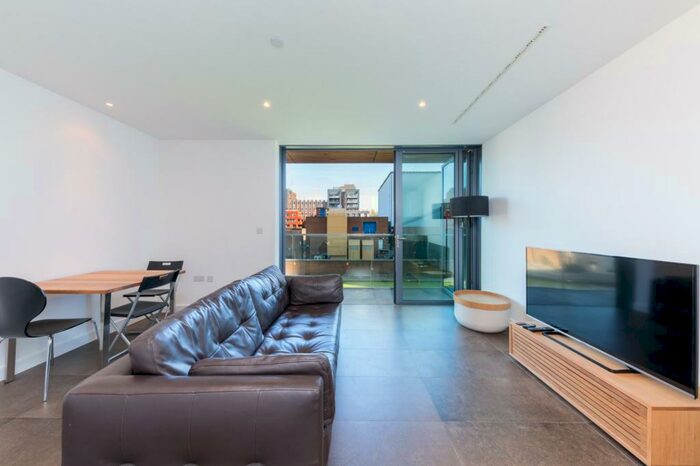 1 Bedroom Flat To Rent In City Road, Angel, London, EC1V