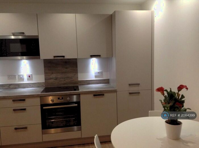 1 Bedroom Flat To Rent In Blackthorn House, London, SE16