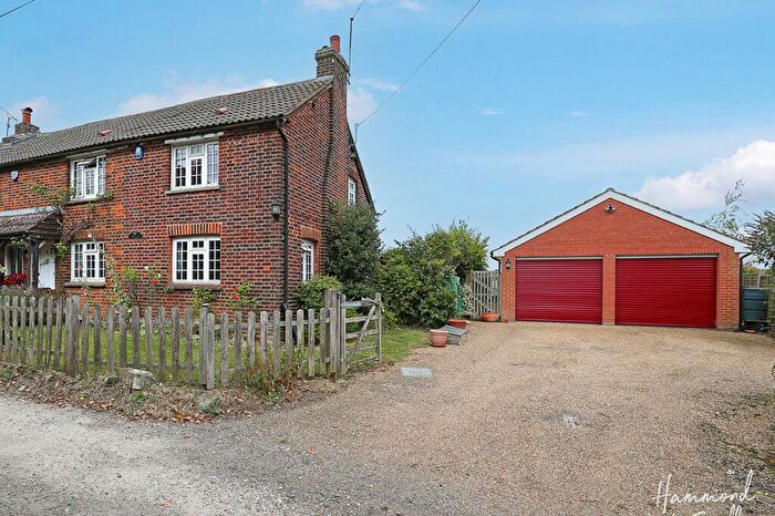 3 Bedroom Semi-Detached House For Sale In Pump Lane, Epping Green, CM16