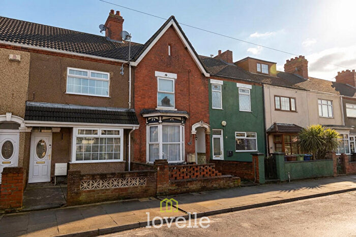 3 Bedroom Terraced House For Sale In Patrick Street, Grimsby, DN32