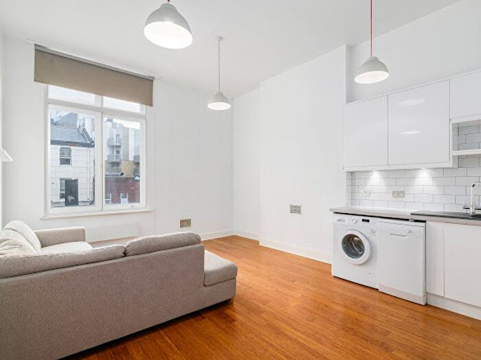 2 Bedroom Flat To Rent In Commercial Road, East End Mission, E1