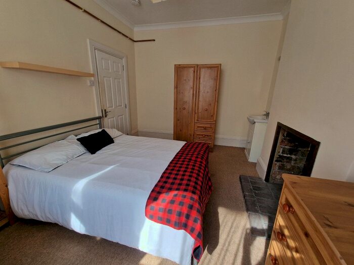 6 Bedroom Detached House To Rent In St. Georges Terrace, Brighton, BN2