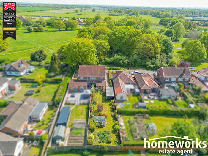 3 Bedroom Semi-Detached House For Sale In Neatherd Road, Dereham, NR20