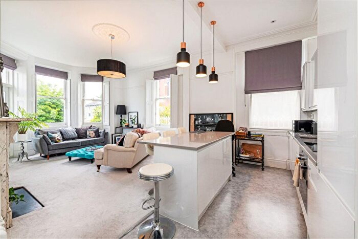 1 Bedroom Flat To Rent In Spencer Hill, SW19