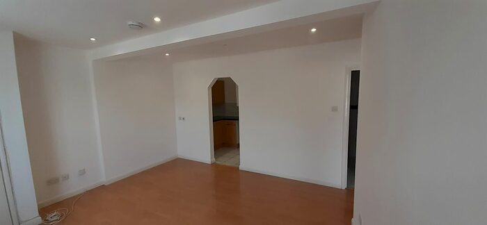 2 Bedroom Flat To Rent In Princess Street, Luton, LU1