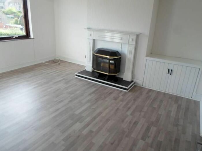 3 Bedroom Flat To Rent In Taranty Road, Forfar, DD8