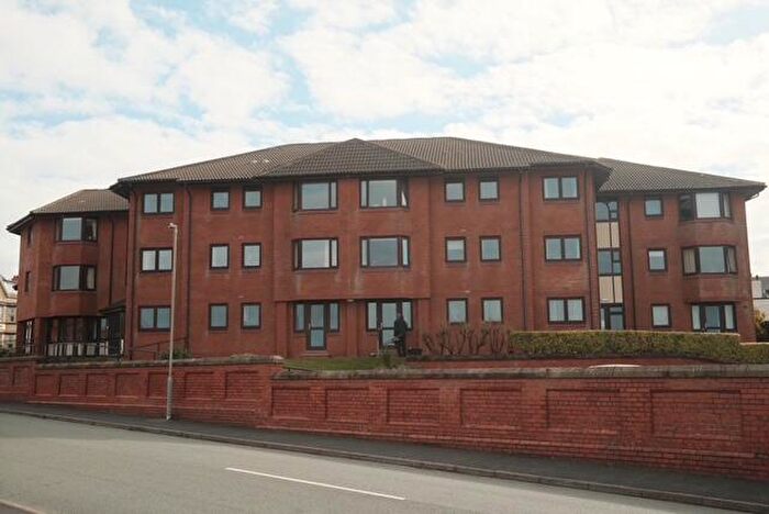 2 Bedroom Flat For Sale In Alderley Road, CH47