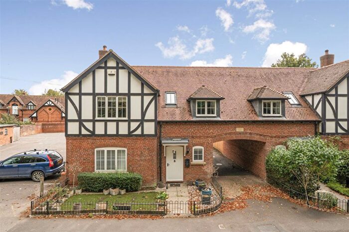 4 Bedroom Semi Detached House To Rent In Blandford Road, Iwerne Minster, Blandford Forum, DT11