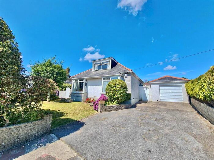 4 Bedroom Detached House For Sale In Hillcrest, Helston, TR13