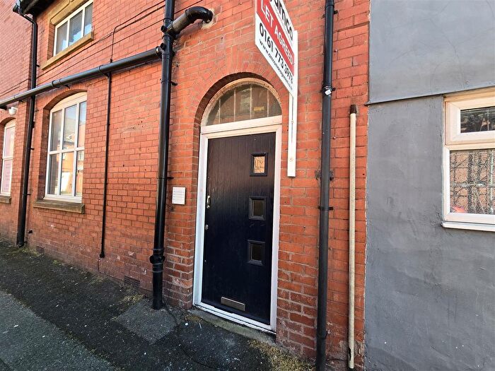 2 Bedroom Flat To Rent In Railway Road, Leigh, WN7