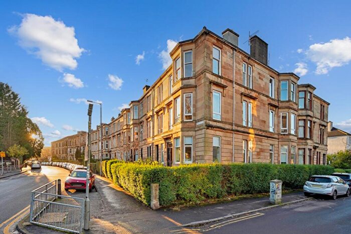 3 Bedroom Flat To Rent In Tantallon Road, Flat /, Shawlands, Glasgow, G41