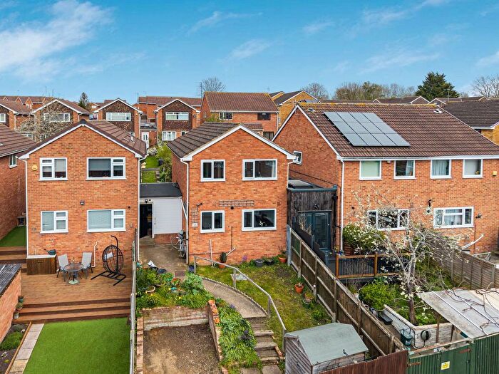 3 Bedroom Detached House For Sale In Yew Tree Close, Wymans Brook, Cheltenham, GL50