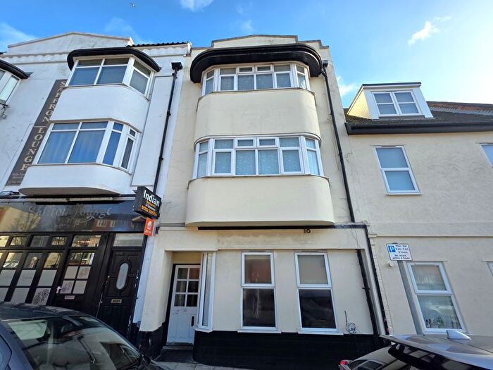 3 Bedroom Maisonette To Rent In Hamlet Court Road, Westcliff-On-Sea, SS0