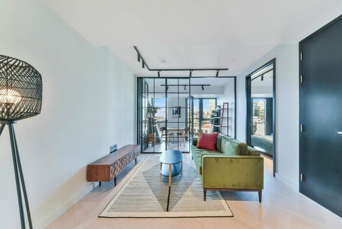 1 Bedroom Flat To Rent In One Crown Place, The City, London, EC2A