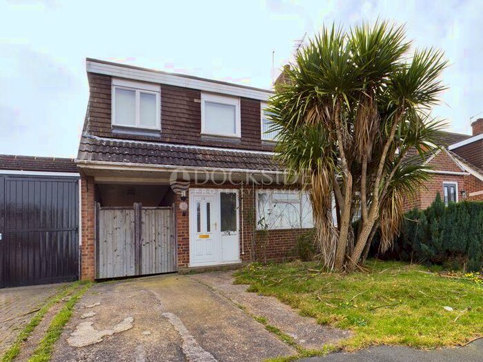 4 Bedroom Semi-Detached House To Rent In Saltwood Road, Maidstone, ME15