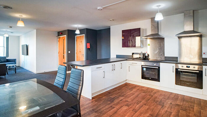 6 Bedroom Apartment To Rent In West Street, Sheffield, S1