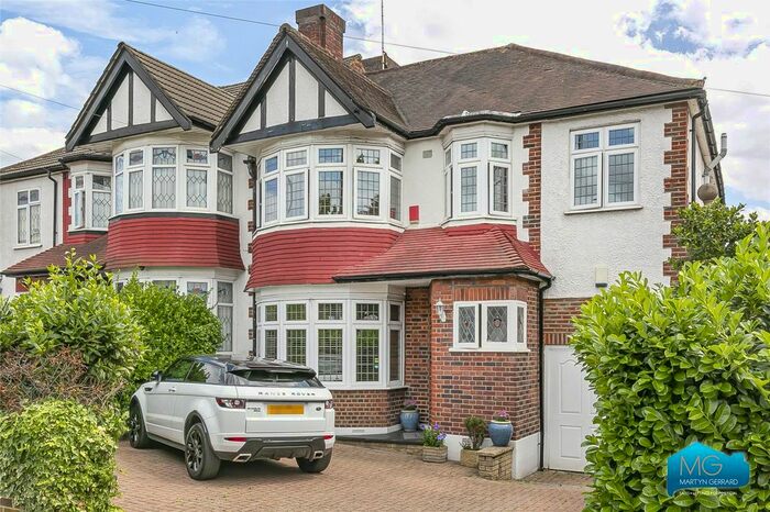 4 Bedroom Semi-Detached House To Rent In Wilmer Way, Southgate, London, N14