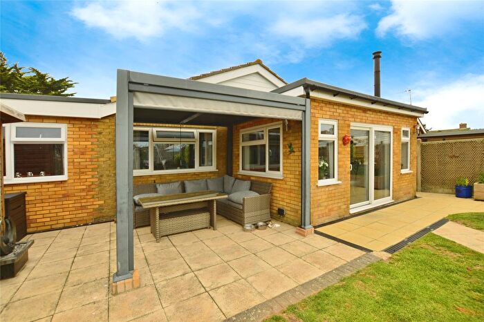 4 Bedroom Bungalow For Sale In Leonard Road, Greatstone, New Romney, TN28