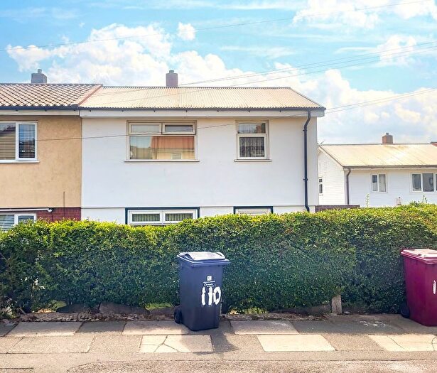 3 Bedroom Semi-Detached House For Sale In Molyneux Drive, Prescot, L35
