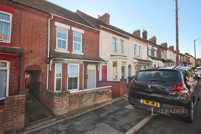 3 Bedroom Terraced House To Rent In Church Road, Nuneaton, Warwickshire, CV10