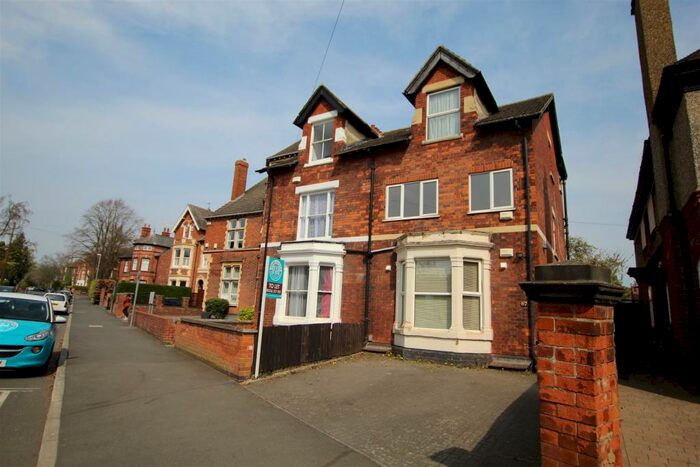 1 Bedroom Flat To Rent In Headlands, Kettering, Northants, NN15