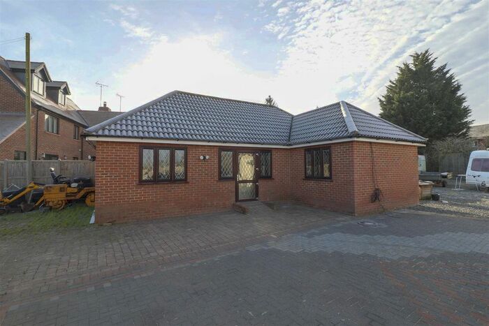 2 Bedroom Bungalow To Rent In The Bungalow, Patience Cottage, Belchers Lane, Nazeing, Waltham Abbey EN9