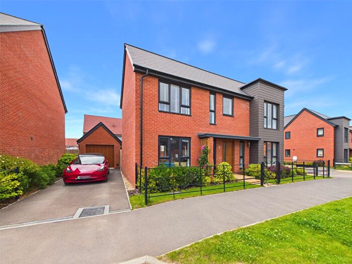 4 Bedroom Detached House For Sale In Valentine Avenue, Innsworth, Gloucester, Gloucestershire, GL3