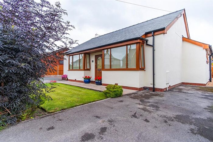 4 Bedroom Detached Bungalow For Sale In Granville Avenue, Hesketh Bank, Preston, PR4