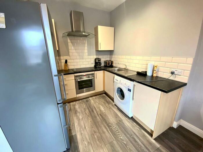 2 Bedroom Flat To Rent In Filton Road, Horfield, Bristol, BS7