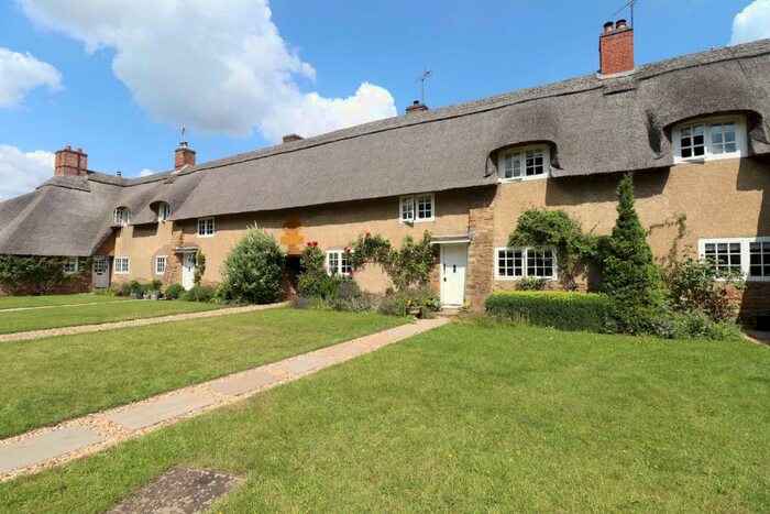 3 Bedroom House For Sale In Main Street, Ashby St Ledgers, Warwickshire, CV23