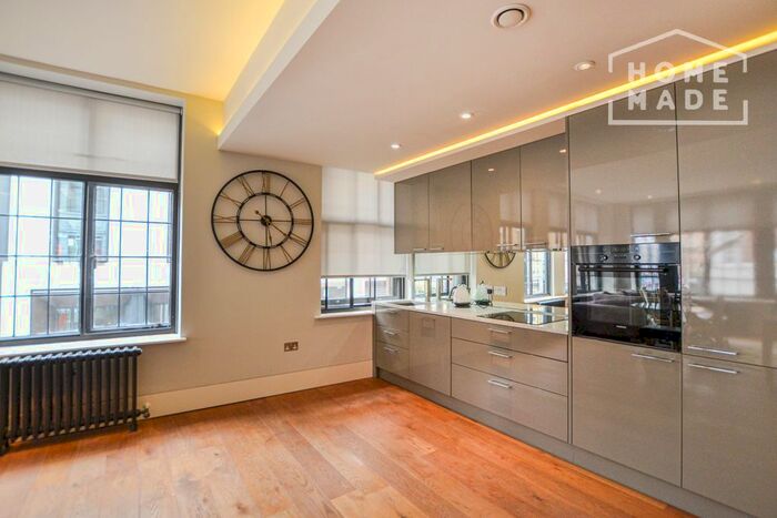 2 Bedroom Flat To Rent In Paramount House, Wardour Street, Soho, W1F