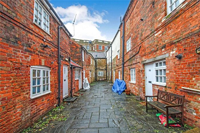 1 Bedroom Apartment To Rent In Hill Street Court, Trowbridge, BA14