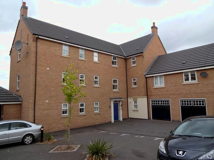 2 Bedroom Flat To Rent In Malsbury Avenue, Scraptoft, Leicester, LE7