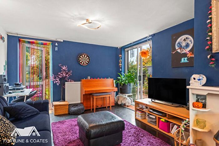 3 Bedroom Terraced House For Sale In Woodcroft, Harlow, CM18