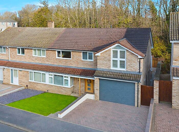 4 Bedroom Semi-Detached House For Sale In Gadebridge, Hemel Hempstead, HP1