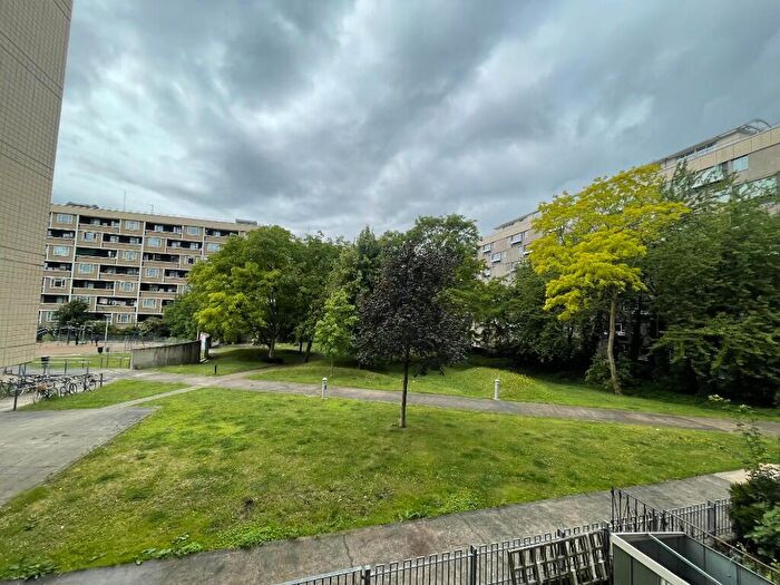 3 Bedroom Flat To Rent In Priory Green Estate, London, N1