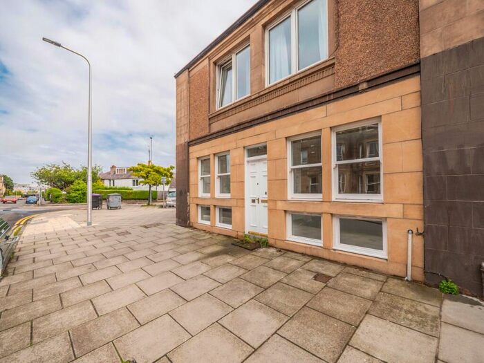 2 Bedroom Flat To Rent In Bellevue Road, Edinburgh, EH7