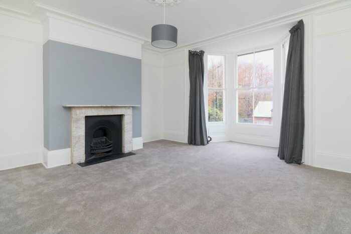 1 Bedroom Apartment To Rent In Old Dover Road, Canterbury, CT1