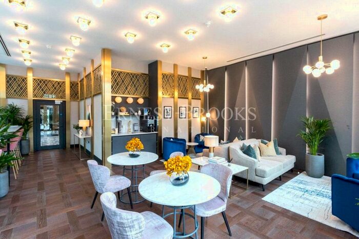 3 Bedroom Apartment To Rent In Merino Gardens, London Dock, Wapping, E1W