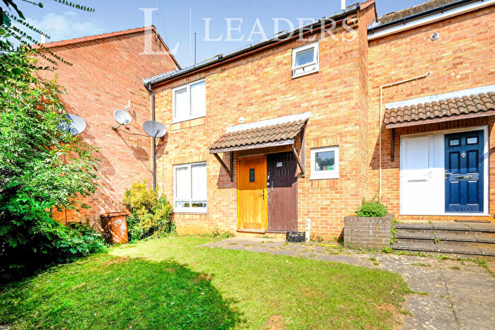 3 Bedroom House To Rent In Middlemore, Northampton, Northamptonshire, NN3