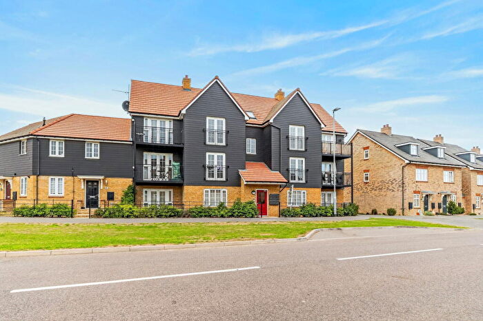 2 Bedroom Apartment For Sale In Southern Cross, Wixams, MK42
