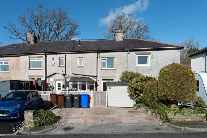 3 Bedroom Terraced House For Sale In Priestfield Avenue, Colne, BB8