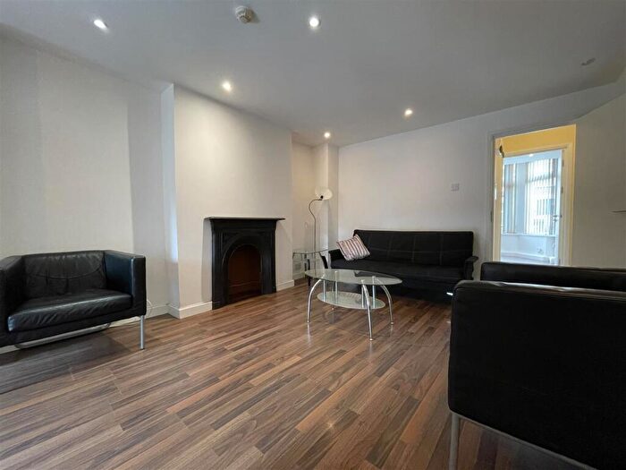 1 Bedroom Apartment To Rent In Gordon Road, Cardiff, CF24