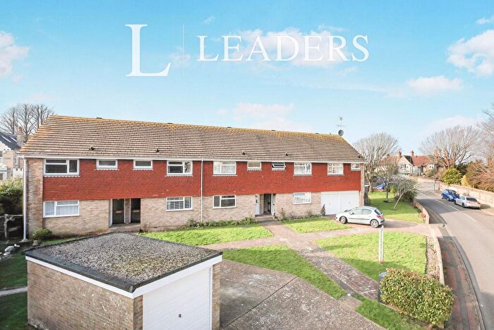 1 Bedroom Flat To Rent In St Denys, BN21