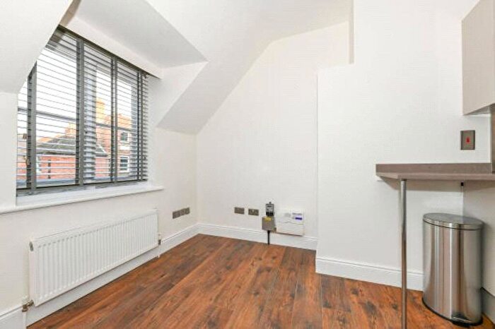 2 Bedroom Apartment To Rent In Park Street, Guildford, GU1