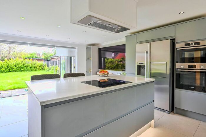 4 Bedroom Detached House To Rent In Clay Lane, Jacobs Well, Guildford, GU4